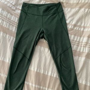 Outdoor Voices 3/4 Warmup Legging - Hunter Green